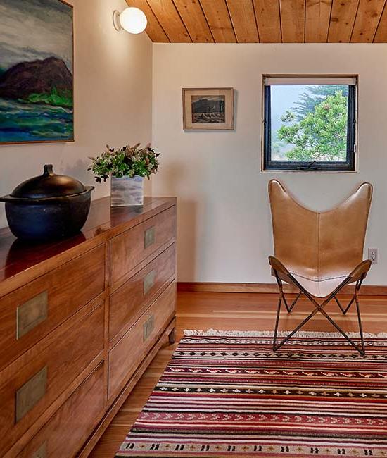 Whalebone Upstairs Bedroom Sitting Area