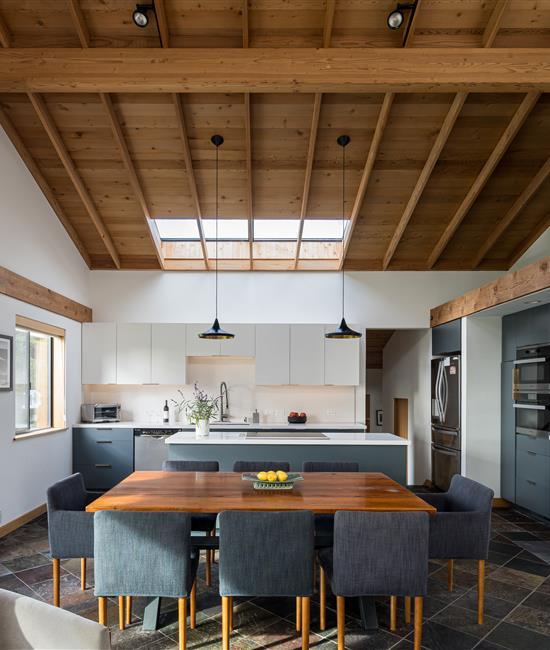 Casa de Luz 5 - Dining Table