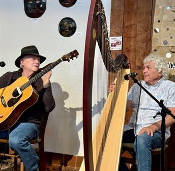 Sunday Sounds with Heartstrings 02.15