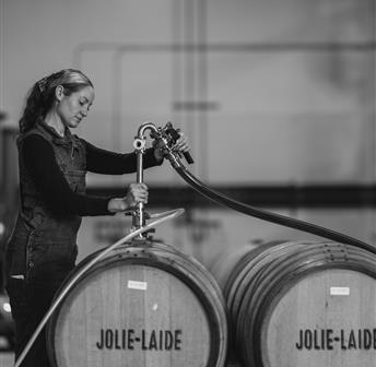 Vino & Vinyl with Jolie-Laide